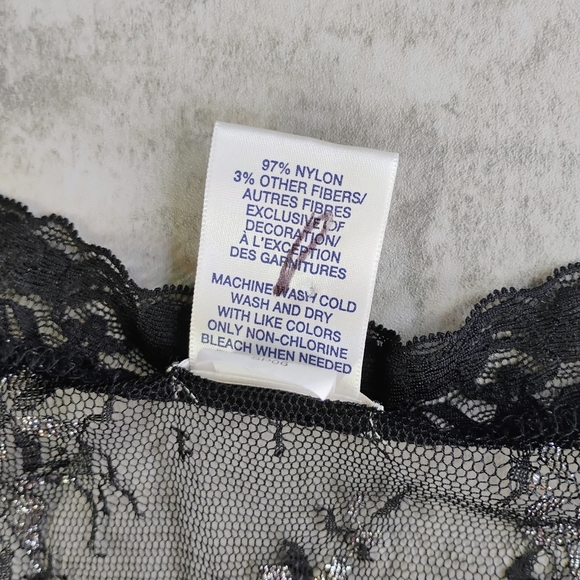 Vintage Old Navy Sheer Lace Top Womens Medium Black Silver Goth Layering Y2K - Picture 5 of 8